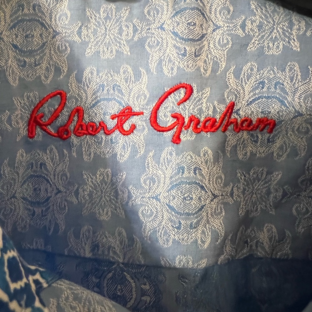 Robert Graham shirt for men, 100% Cotton/Cotton. Worn once. Casual wear